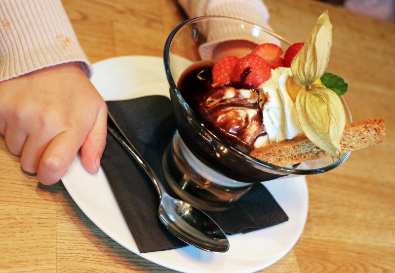 dinos+dessert+åland